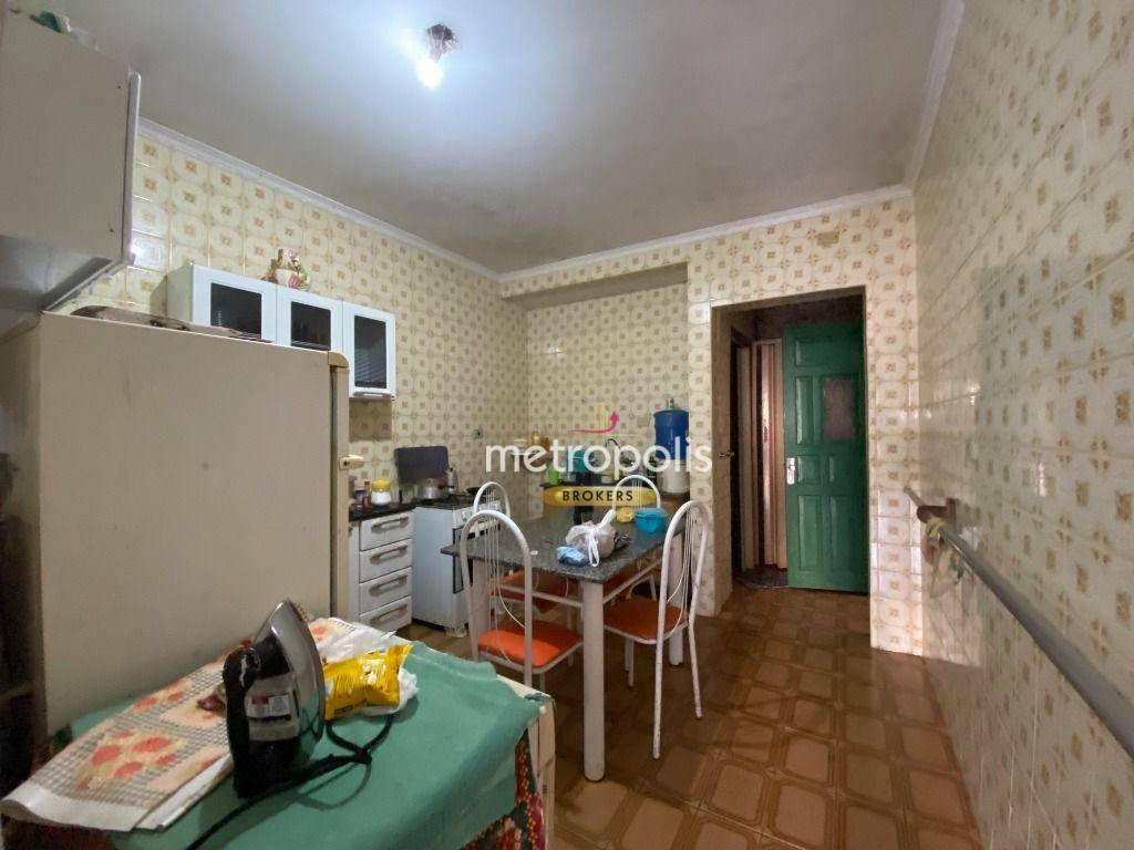 Sobrado à venda com 4 quartos, 200m² - Foto 7