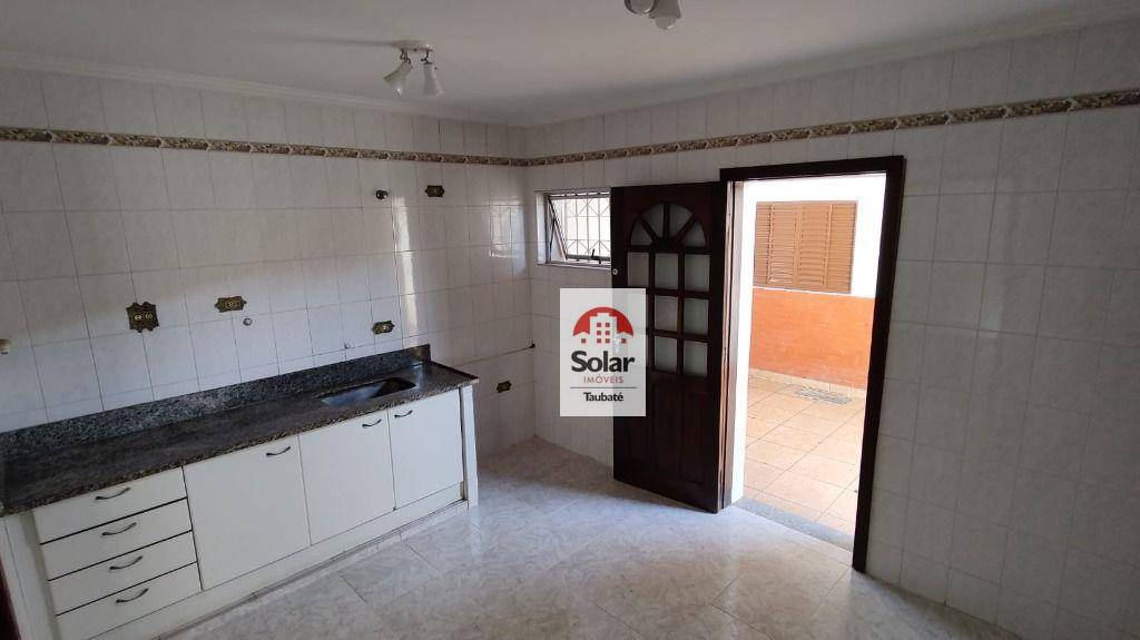 Casa à venda com 3 quartos, 130m² - Foto 4