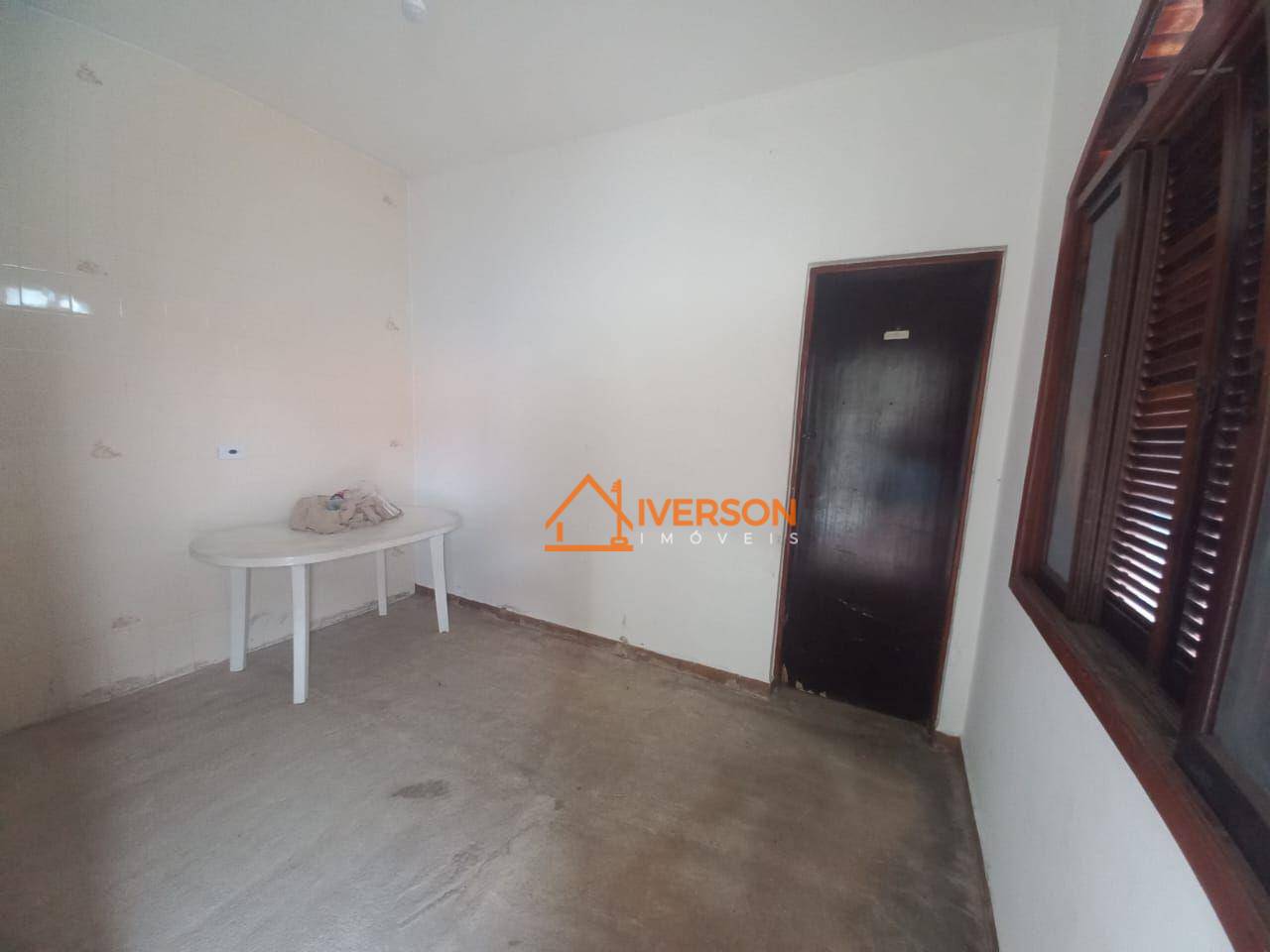 Sobrado à venda com 5 quartos, 300m² - Foto 34