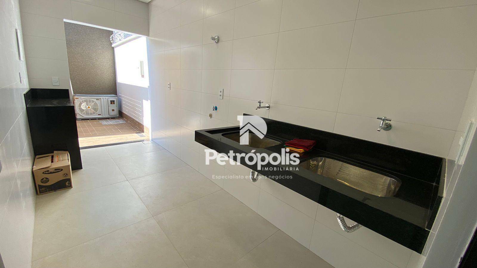 Sobrado à venda com 3 quartos, 236m² - Foto 23