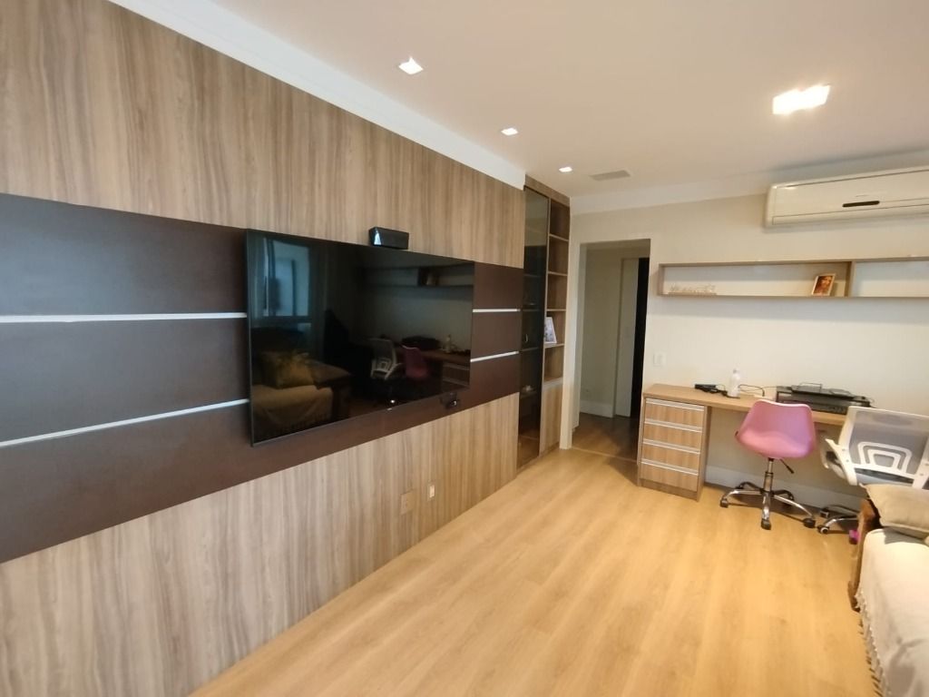 Apartamento à venda com 3 quartos, 146m² - Foto 4