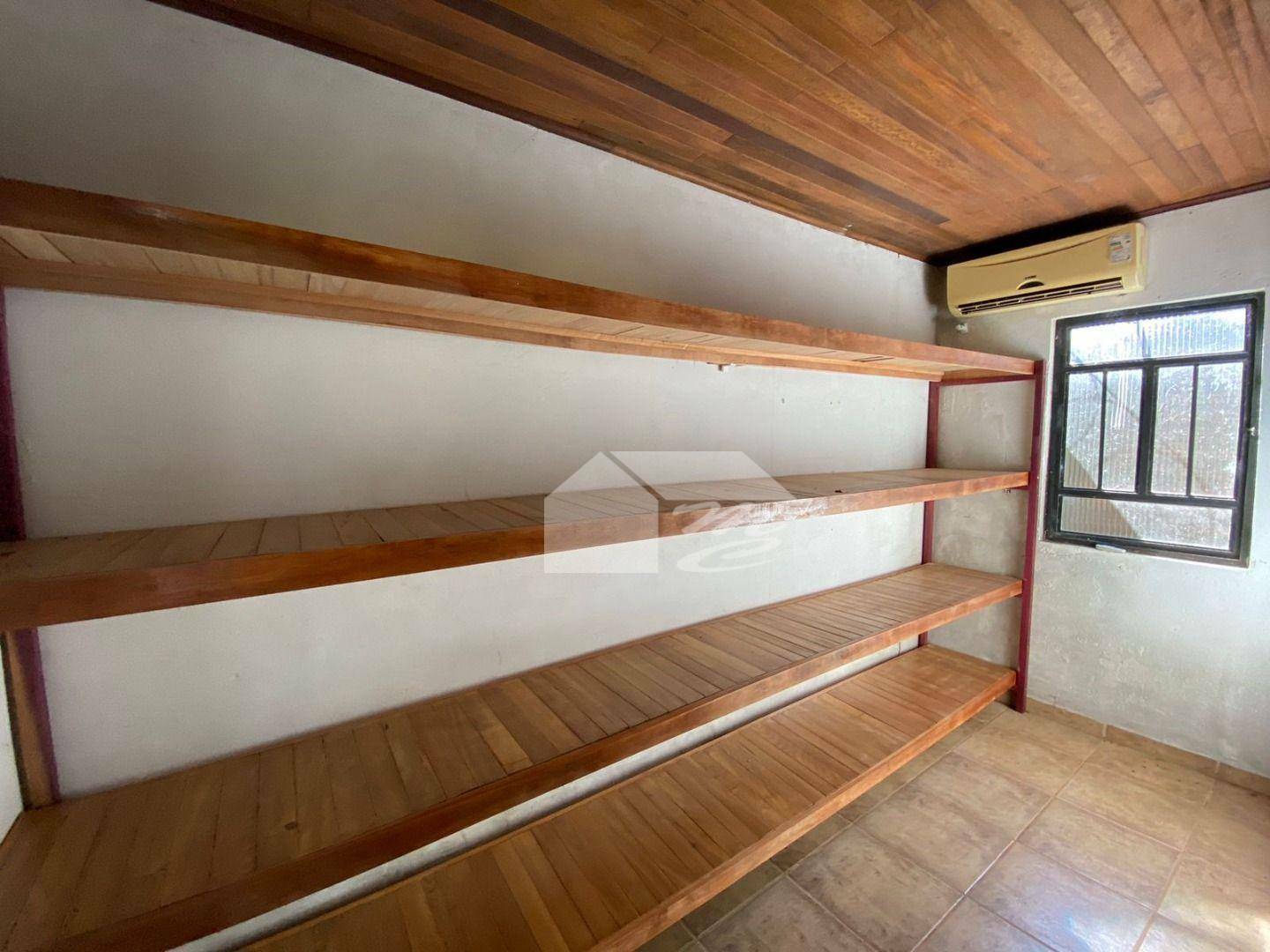 Casa à venda com 4 quartos, 250m² - Foto 31