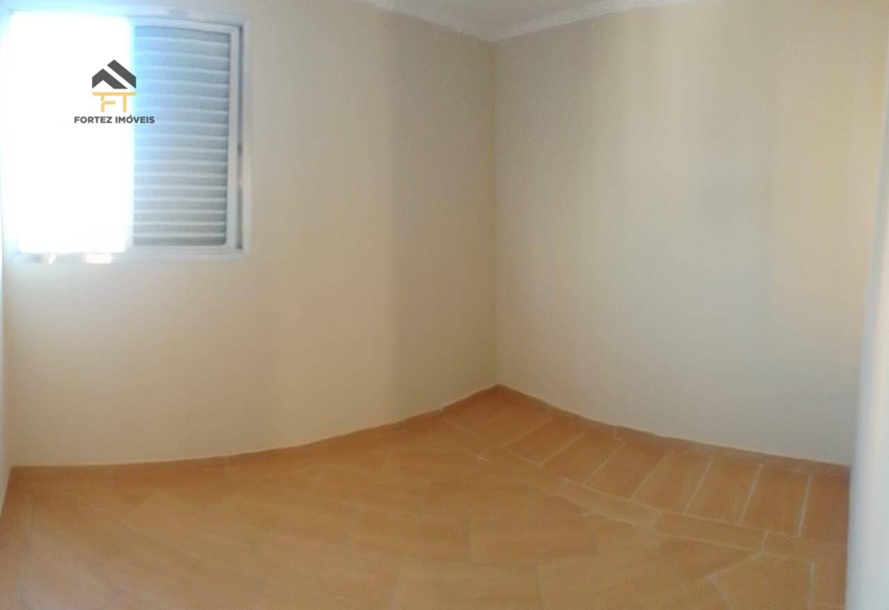 Apartamento para alugar com 4 quartos, 70m² - Foto 8