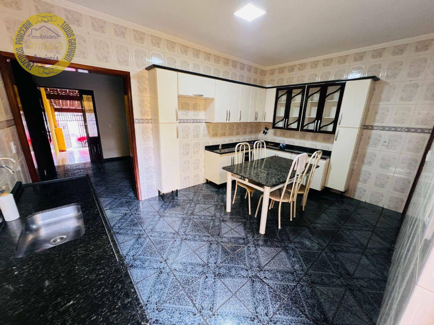 Casa à venda com 2 quartos, 69m² - Foto 13