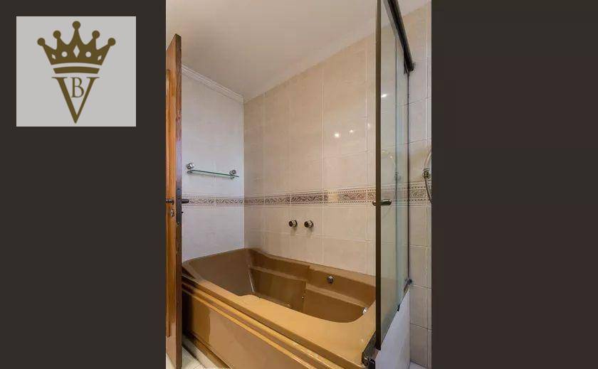 Apartamento à venda com 4 quartos, 235m² - Foto 17