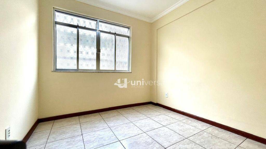 Apartamento para alugar com 3 quartos, 106m² - Foto 4