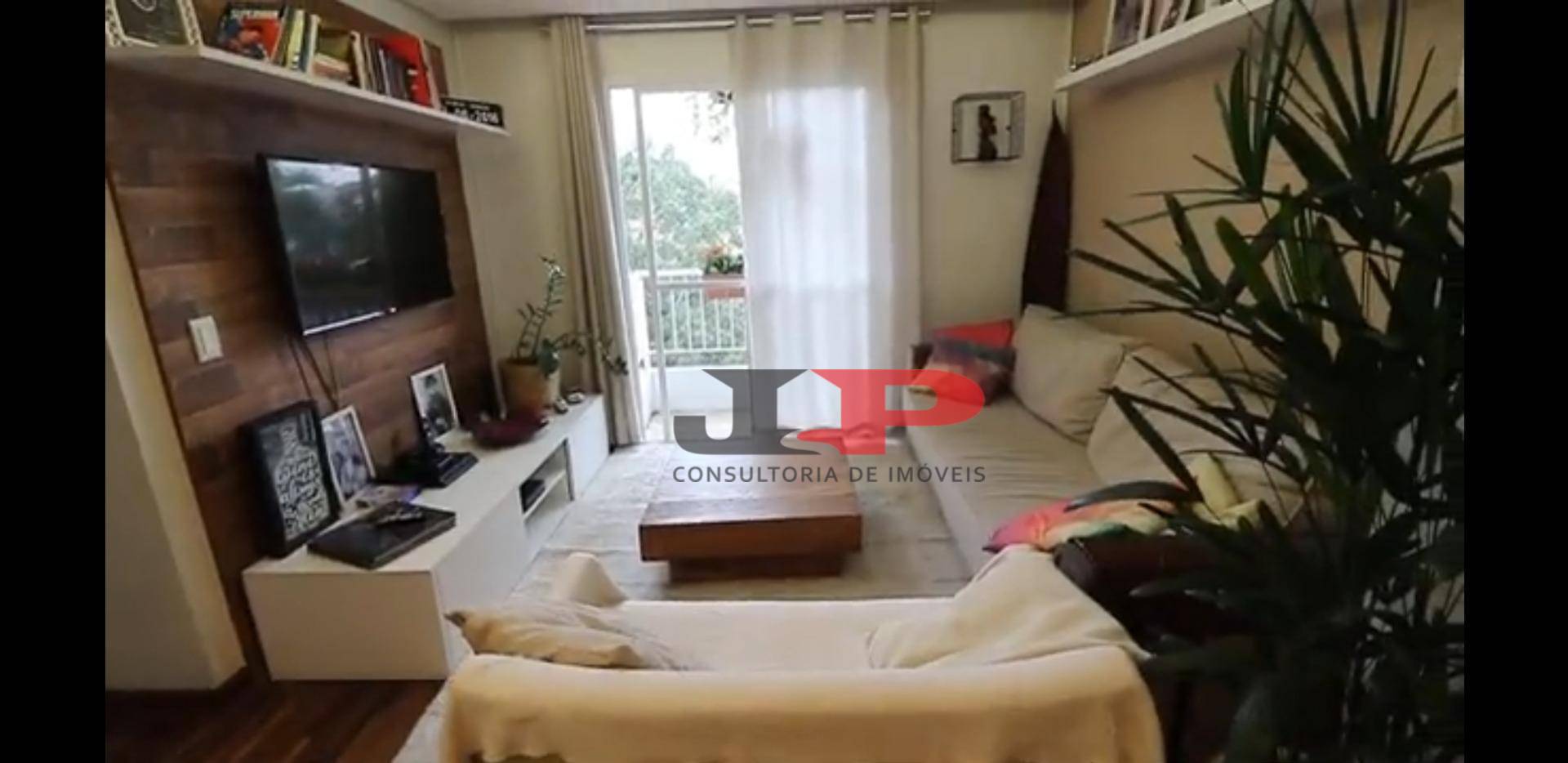 Apartamento à venda com 2 quartos, 69m² - Foto 1