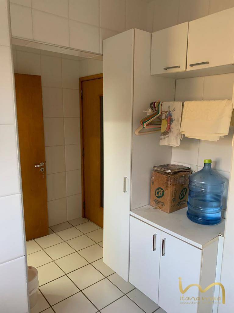 Apartamento à venda com 4 quartos, 186m² - Foto 13