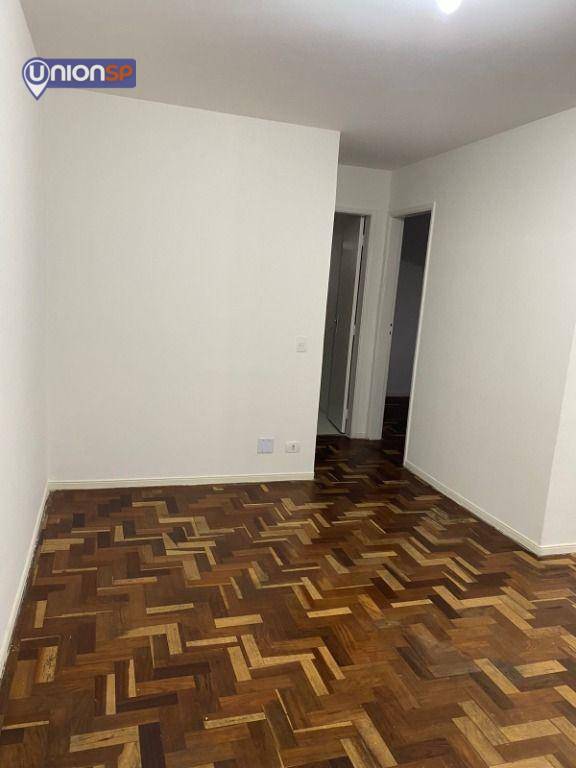 Apartamento à venda com 2 quartos, 75m² - Foto 2