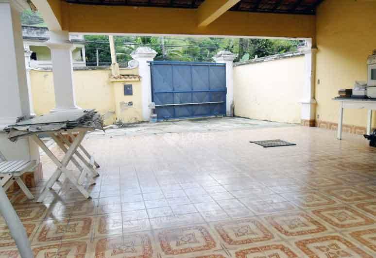 Casa à venda com 5 quartos, 315m² - Foto 28