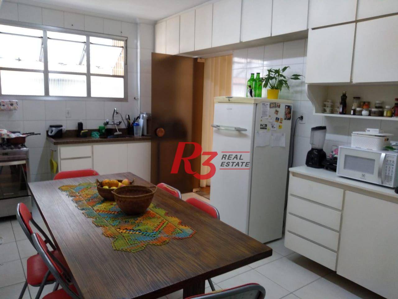 Apartamento à venda com 3 quartos, 139m² - Foto 4