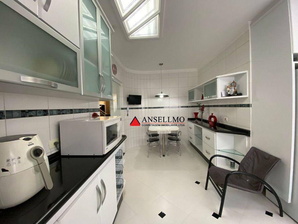Sobrado à venda com 3 quartos, 297m² - Foto 40