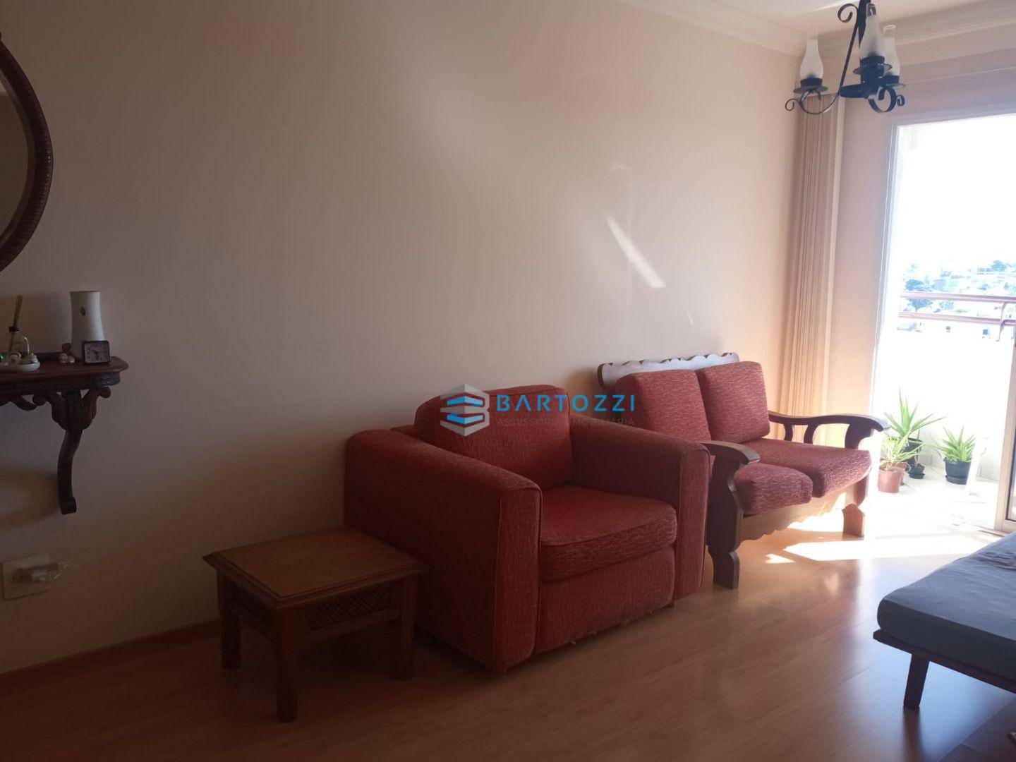 Apartamento à venda com 2 quartos, 70m² - Foto 6