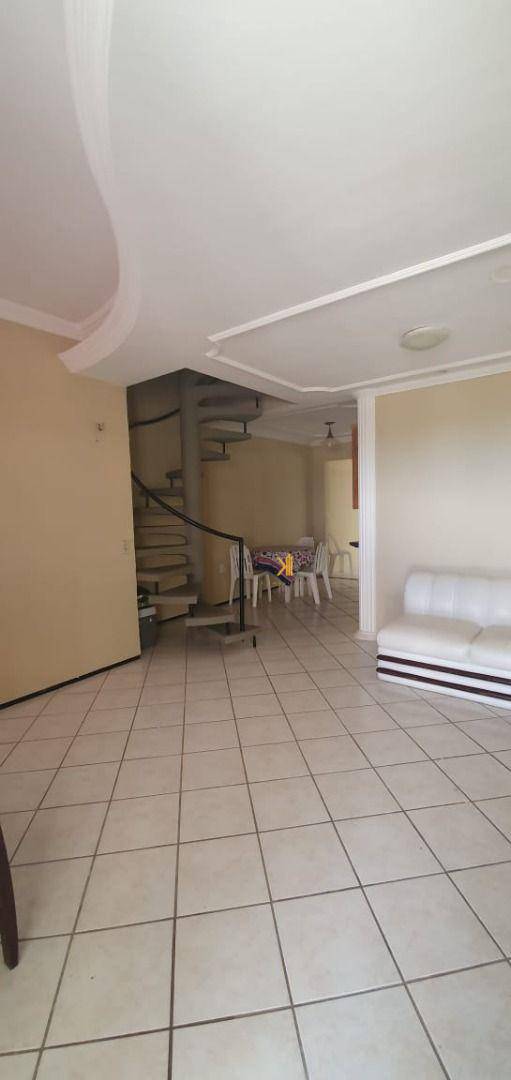 Casa à venda com 2 quartos, 100m² - Foto 12