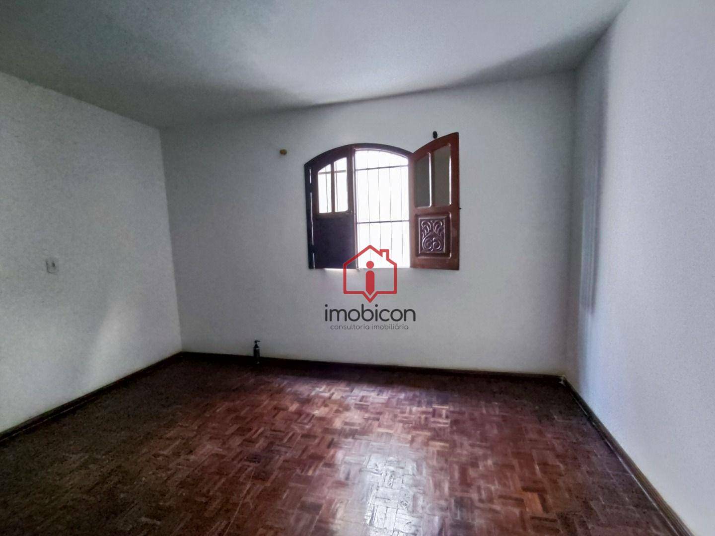 Casa à venda com 3 quartos, 180m² - Foto 10