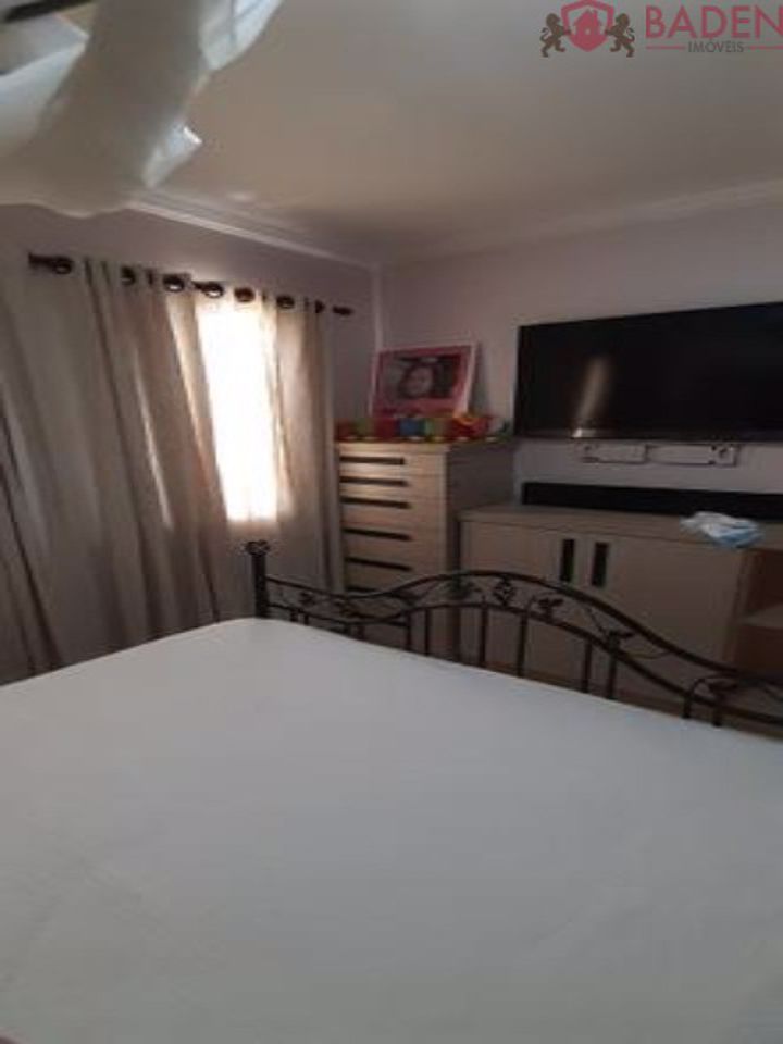 Apartamento à venda com 3 quartos, 140m² - Foto 35