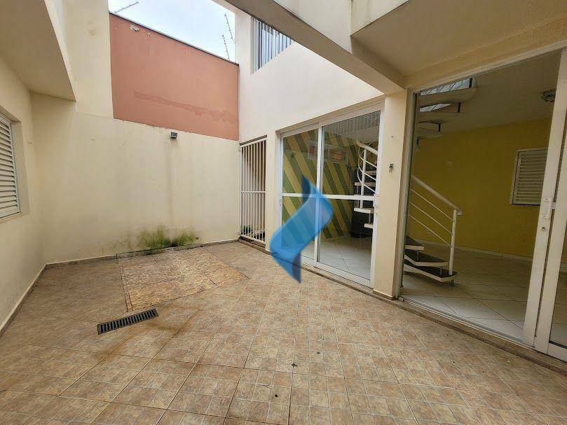 Casa à venda e aluguel com 3 quartos, 277m² - Foto 58