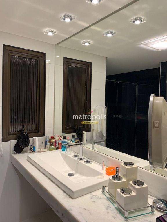 Apartamento à venda com 3 quartos, 217m² - Foto 15