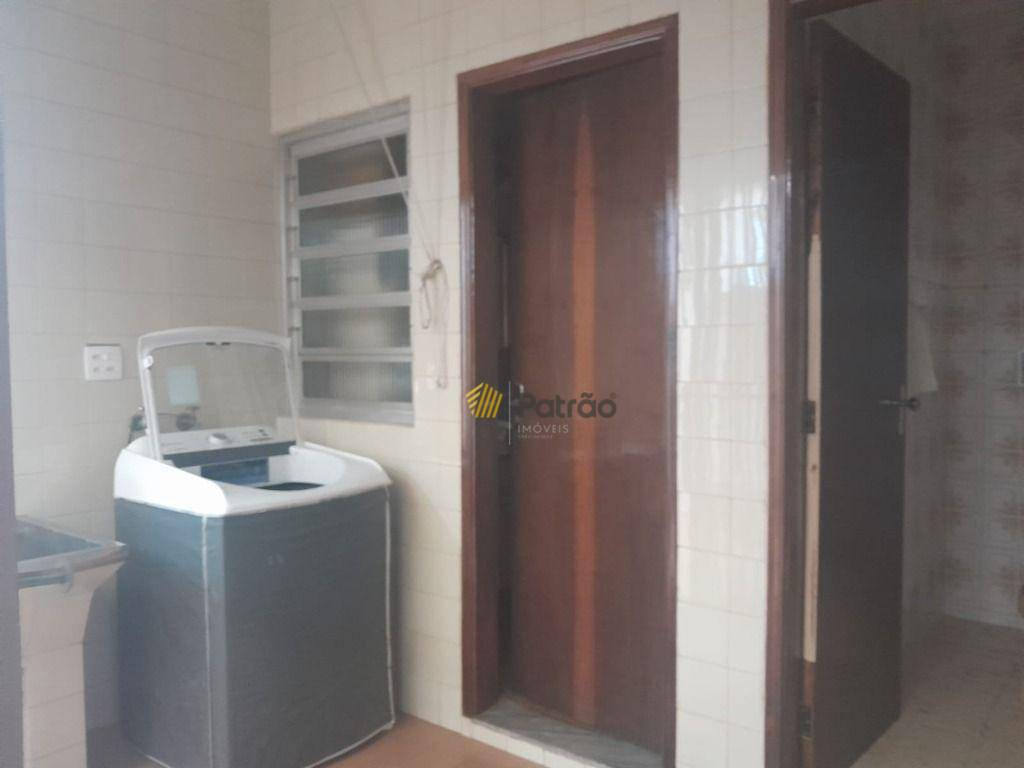 Sobrado à venda e aluguel com 4 quartos, 254m² - Foto 11