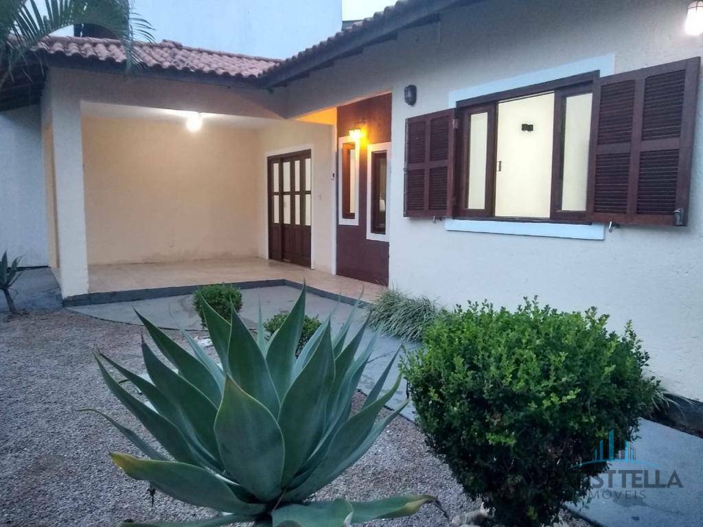 Casa à venda com 7 quartos, 175m² - Foto 3