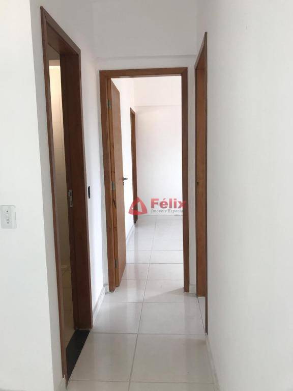 Apartamento à venda com 2 quartos, 136m² - Foto 7