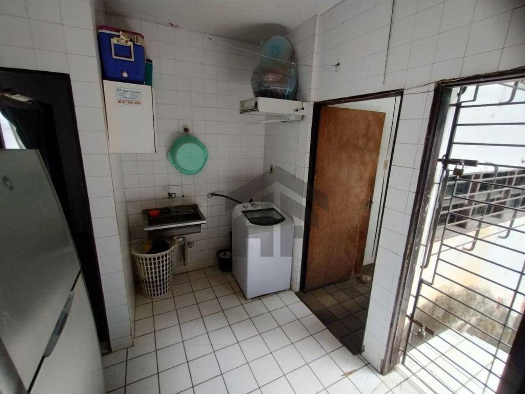 Casa, 4 quartos, 290 m² - Foto 11