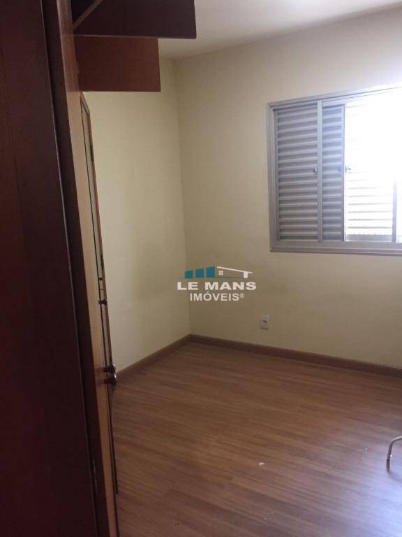 Apartamento à venda com 3 quartos, 101m² - Foto 17