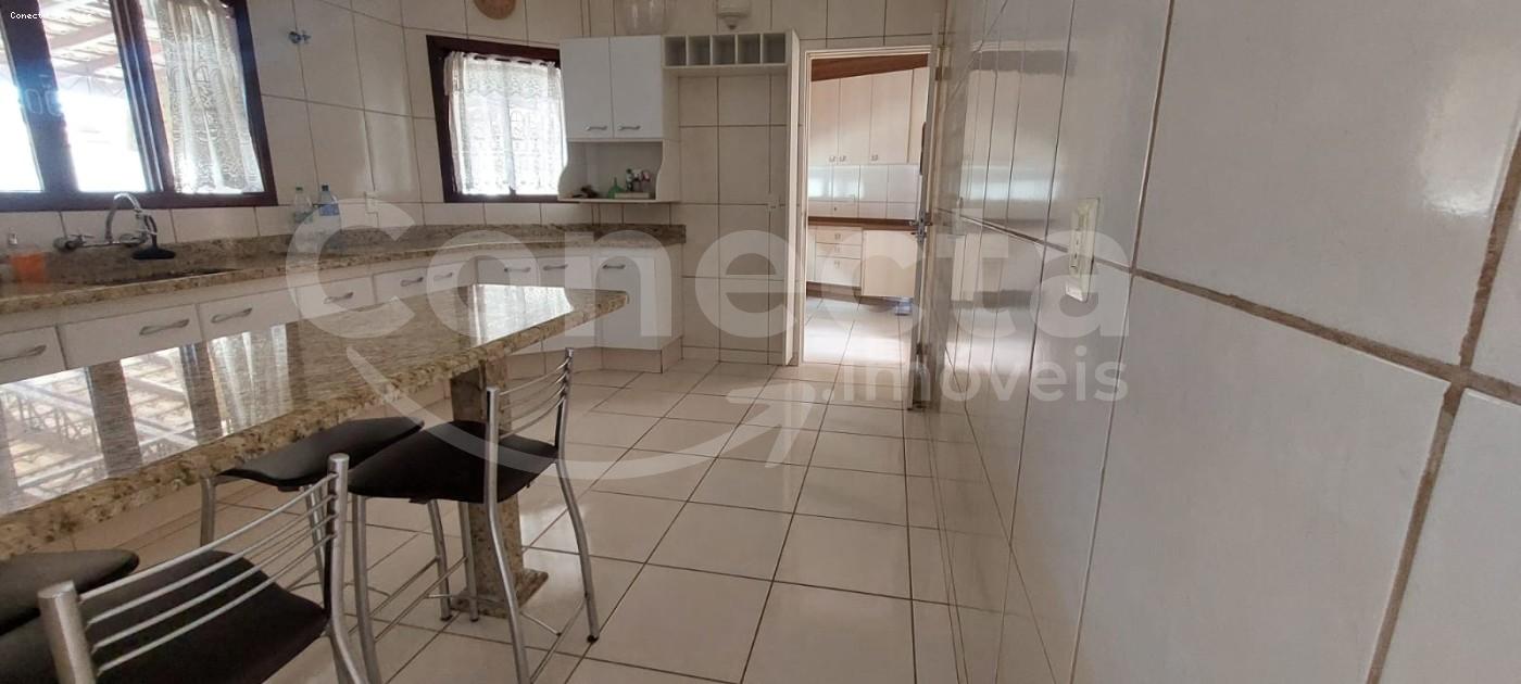 Casa à venda com 3 quartos, 202m² - Foto 23