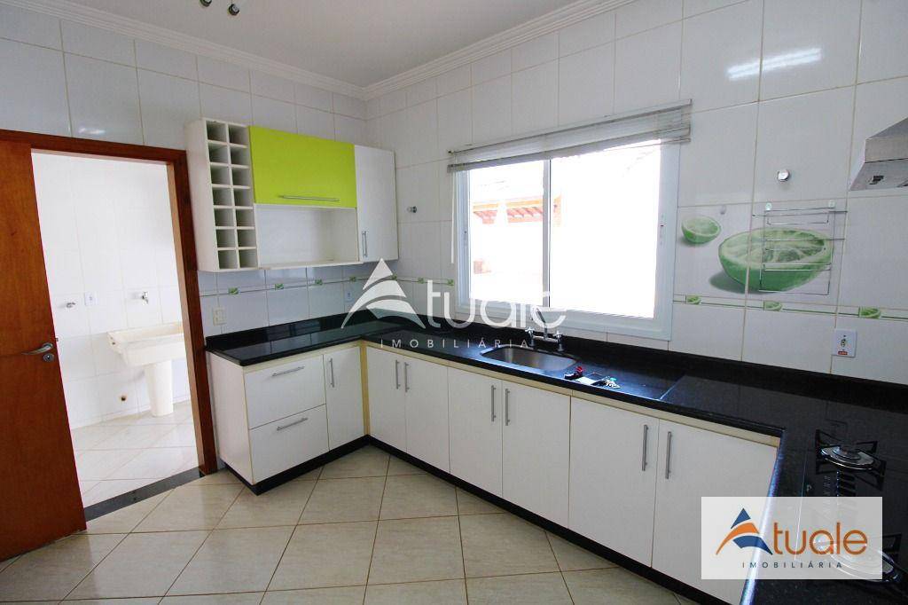 Casa de Condomínio para alugar com 3 quartos, 270m² - Foto 14