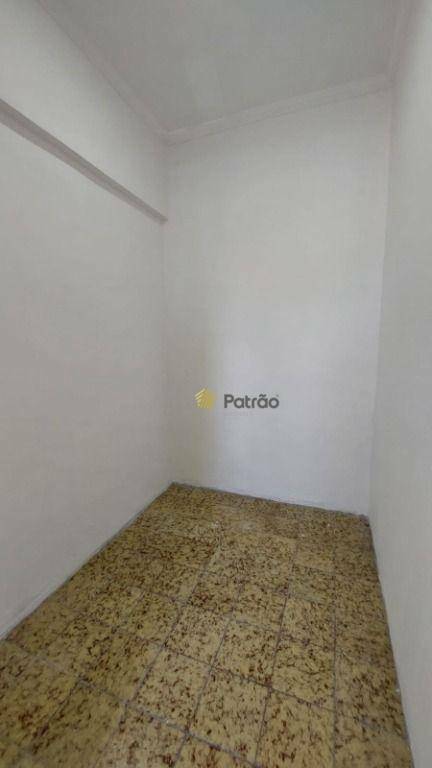 Apartamento à venda com 2 quartos, 72m² - Foto 3