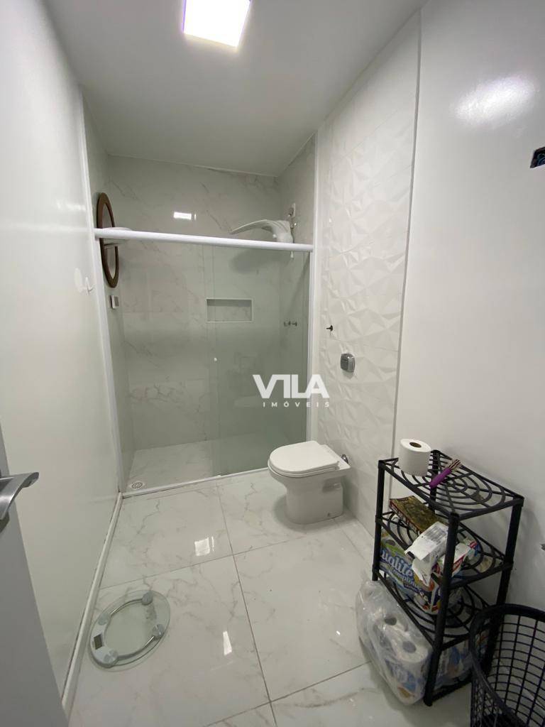 Casa à venda com 4 quartos, 219m² - Foto 15