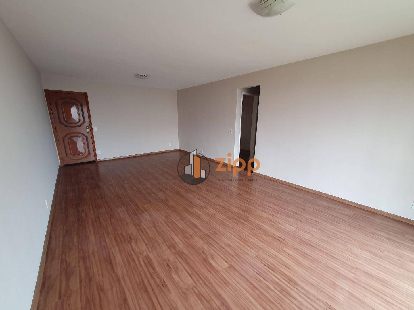 Apartamento à venda com 3 quartos, 116m² - Foto 1