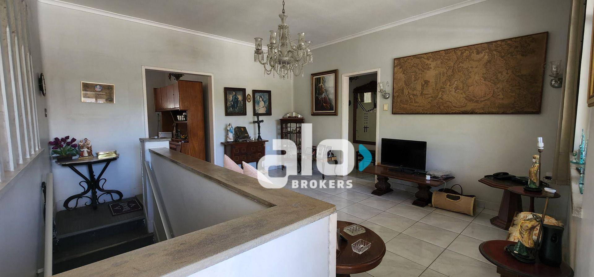 Casa à venda com 6 quartos, 276m² - Foto 5