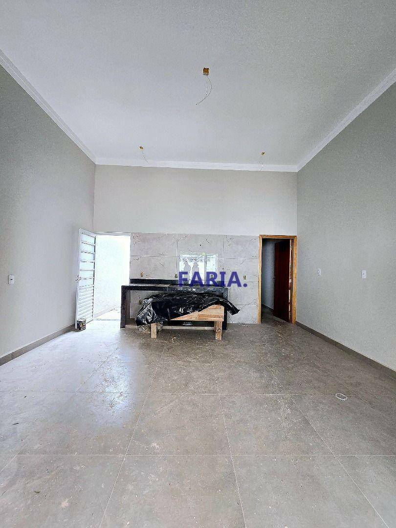 Casa à venda com 3 quartos, 110m² - Foto 7