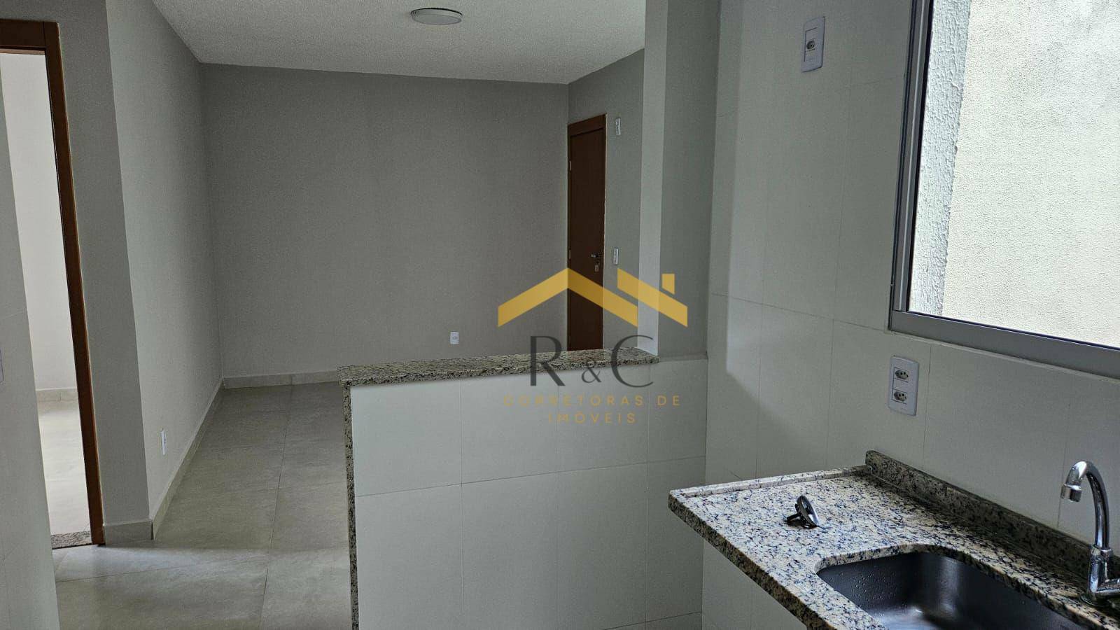 Apartamento à venda com 2 quartos, 42m² - Foto 7