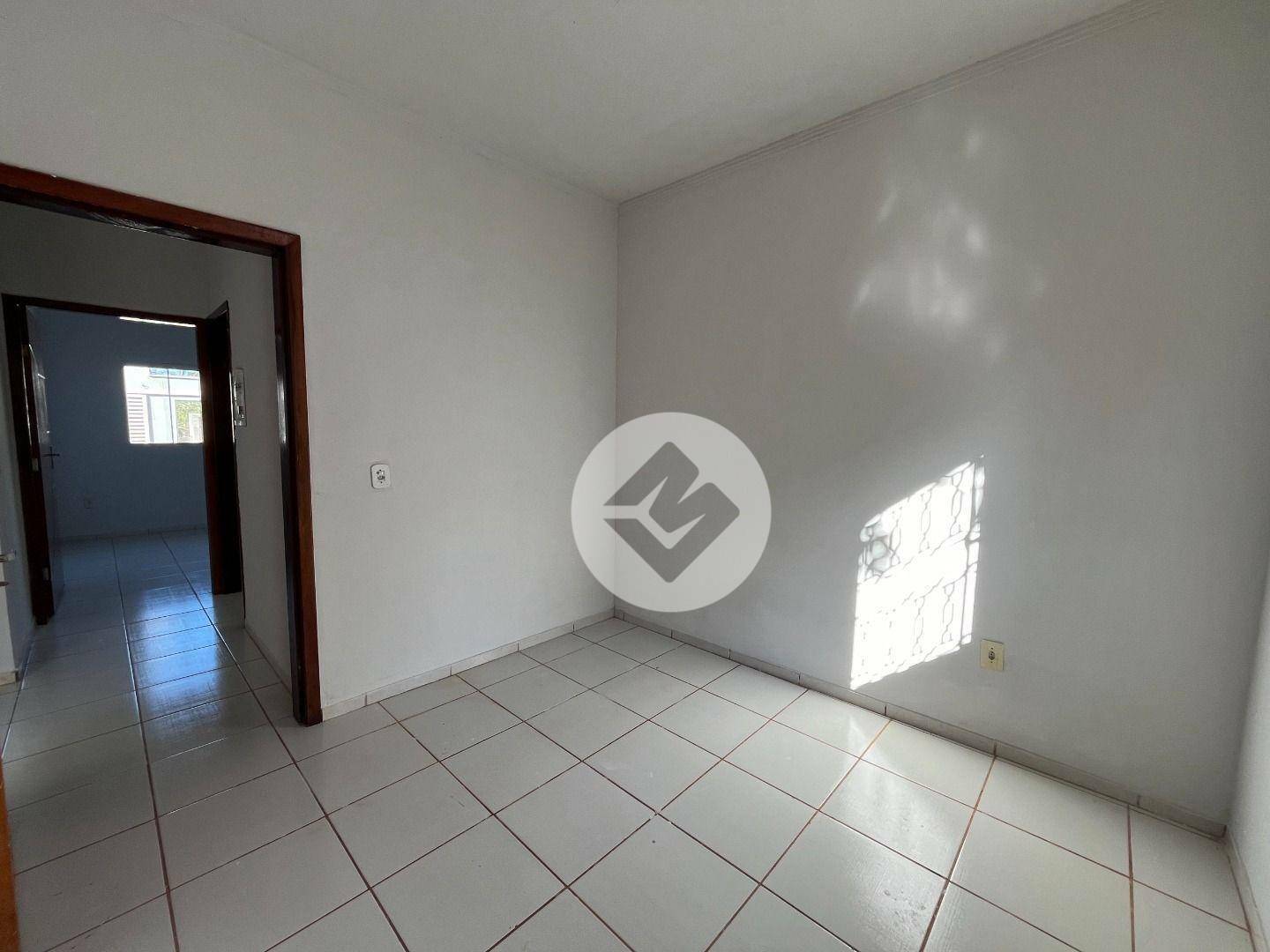 Casa à venda com 2 quartos, 52m² - Foto 4