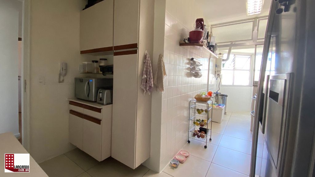 Apartamento à venda com 4 quartos, 137m² - Foto 4