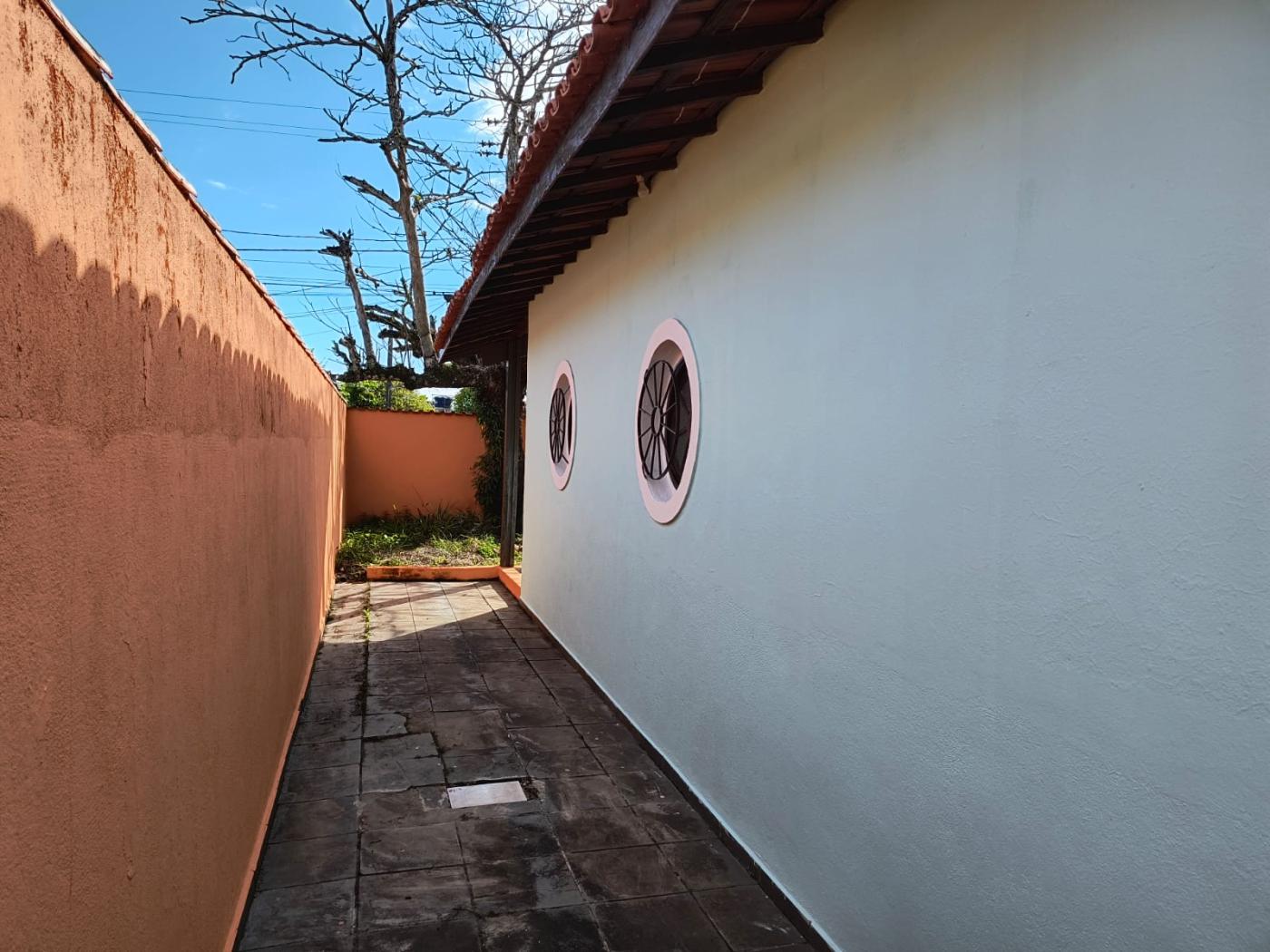 Casa à venda com 3 quartos, 360m² - Foto 4