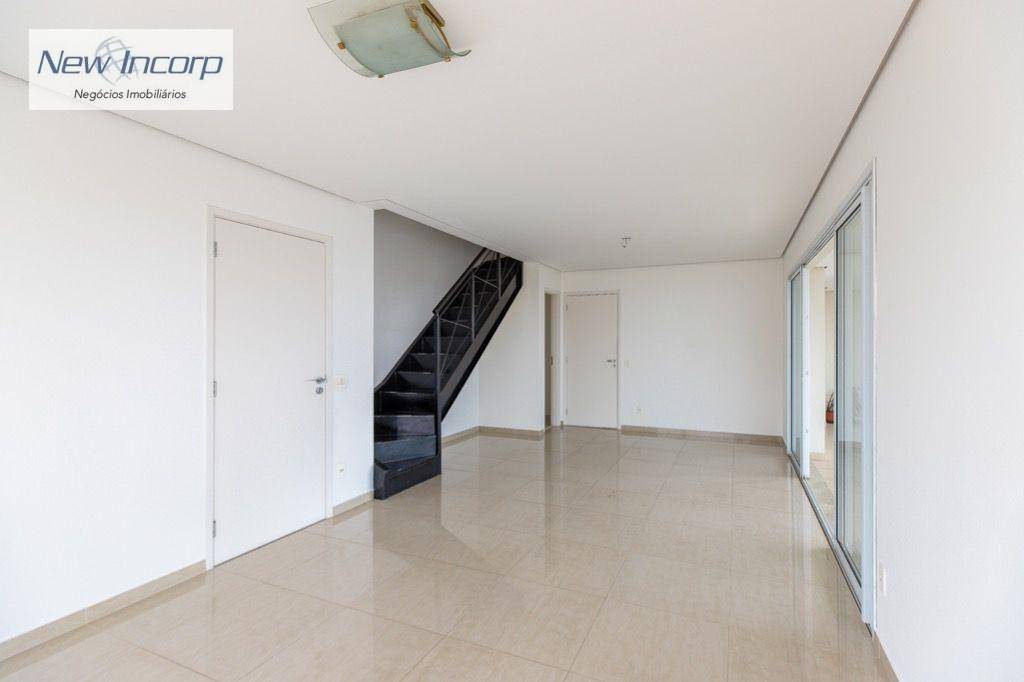 Apartamento à venda com 3 quartos, 227m² - Foto 4