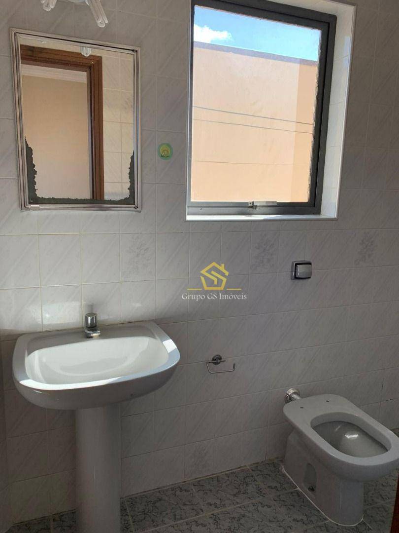 Casa para alugar com 2 quartos, 150m² - Foto 14