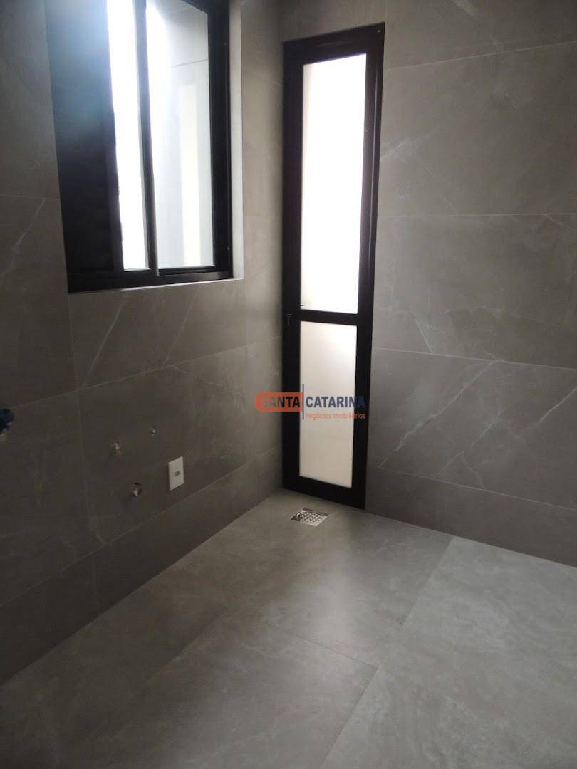 Apartamento à venda com 3 quartos, 191m² - Foto 10