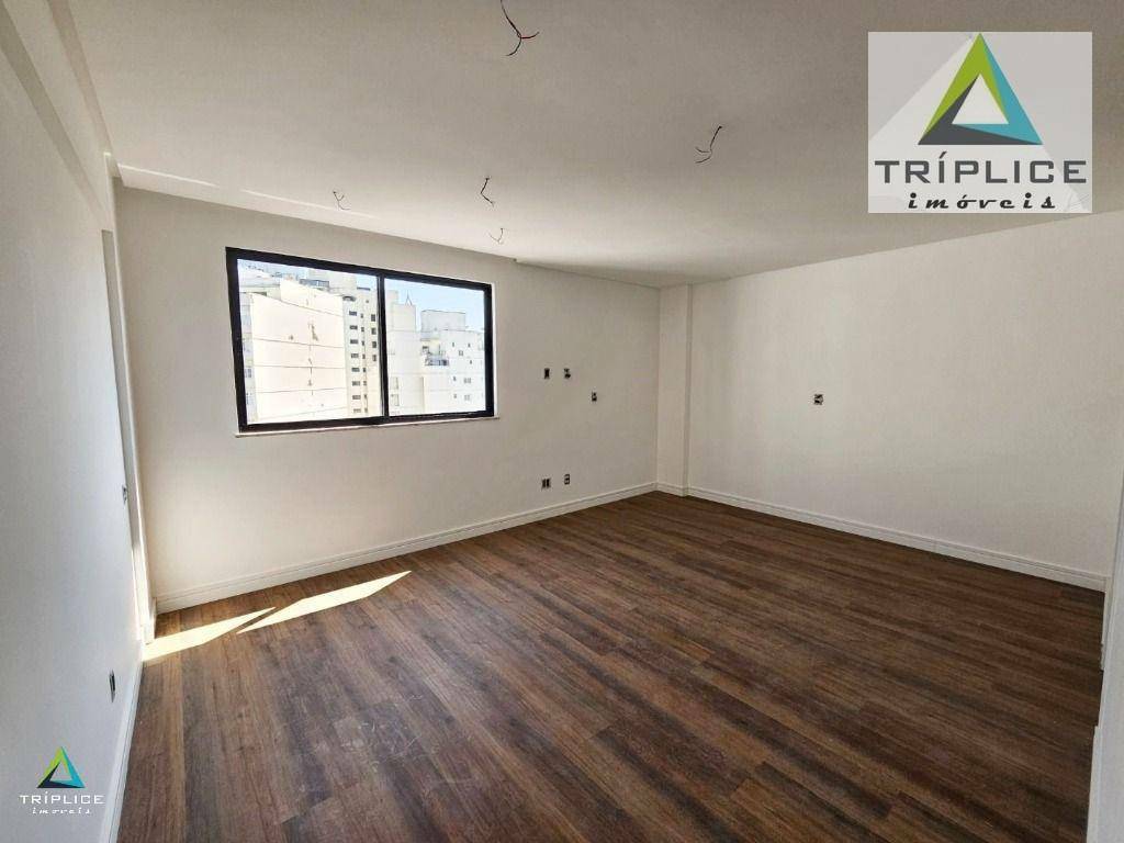 Apartamento à venda com 4 quartos, 170m² - Foto 19