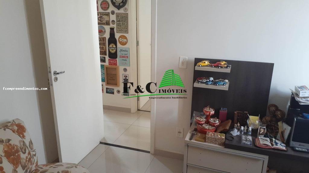 Apartamento à venda com 2 quartos, 47m² - Foto 10