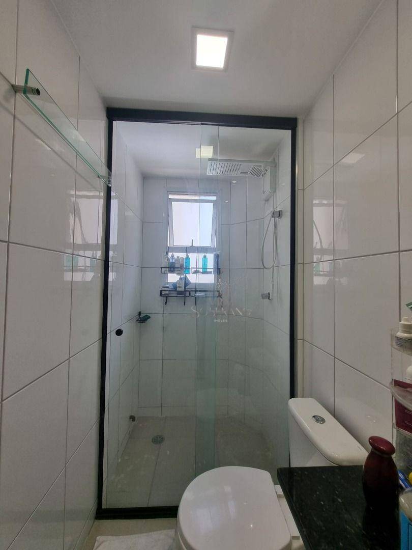 Apartamento à venda com 2 quartos, 75m² - Foto 4