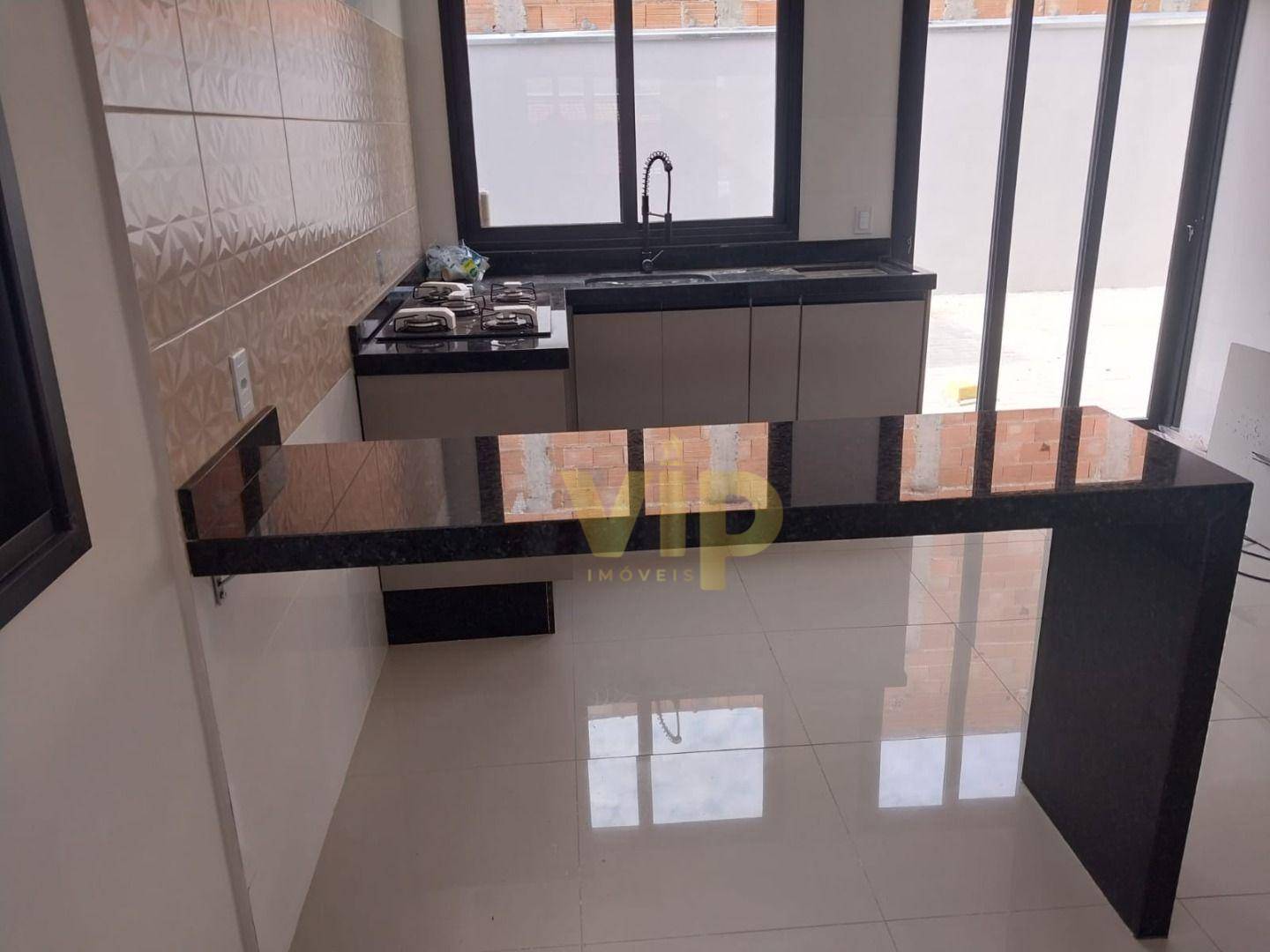 Casa à venda com 3 quartos, 122m² - Foto 3