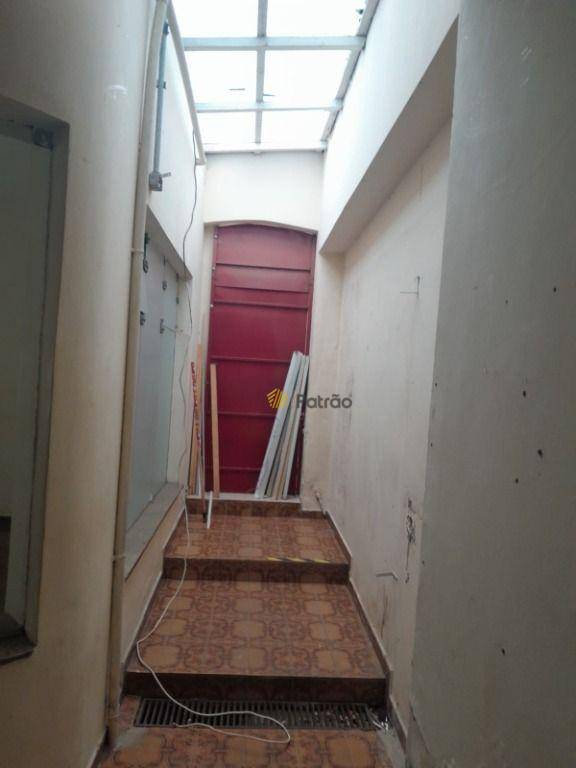 Sobrado para alugar com 4 quartos, 298m² - Foto 18