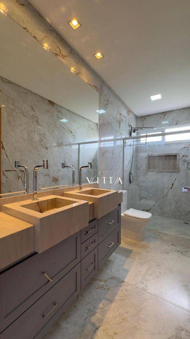 Casa, 3 quartos, 240 m² - Foto 2