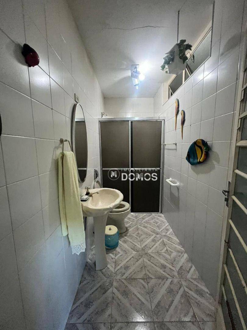 Casa à venda com 3 quartos, 357m² - Foto 22