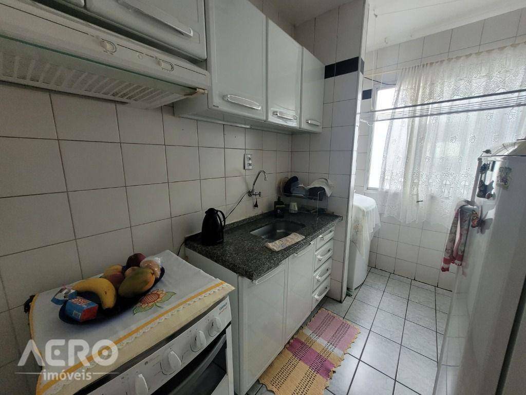 Apartamento à venda com 2 quartos, 47m² - Foto 7