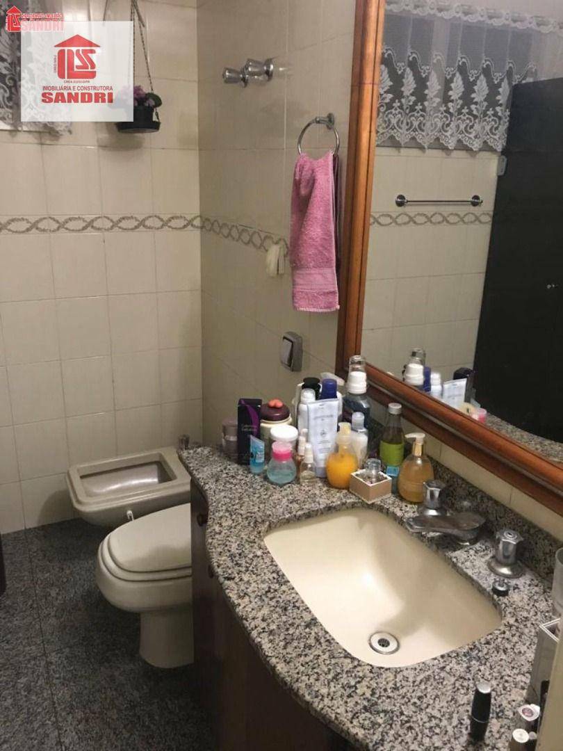 Apartamento para alugar com 3 quartos, 161m² - Foto 9